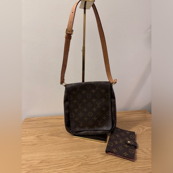 Authentic Vintage Louis Vuitton Small Agenda and Salsa Shoulder Bag Bundle - Picture 3 of 17